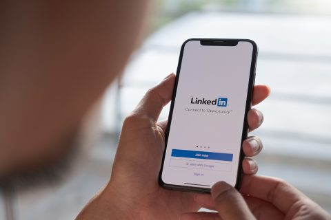 LinkedIn, smartphone