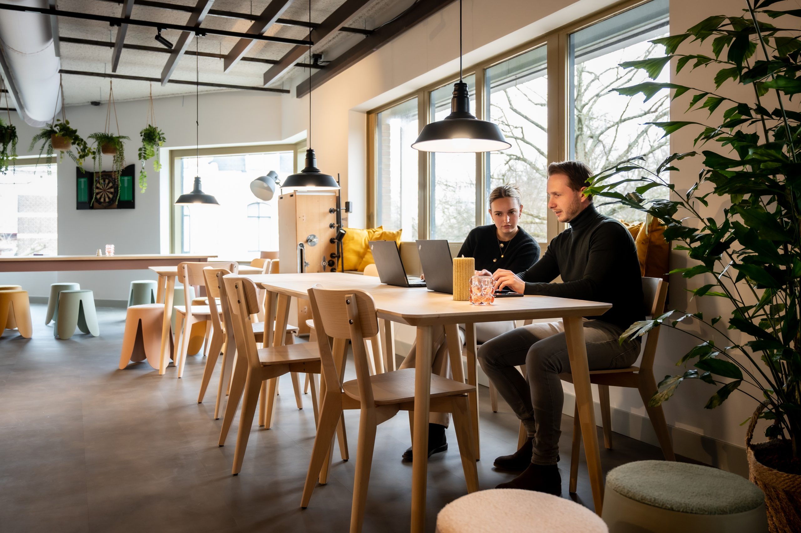 SDIM collega's in cafe